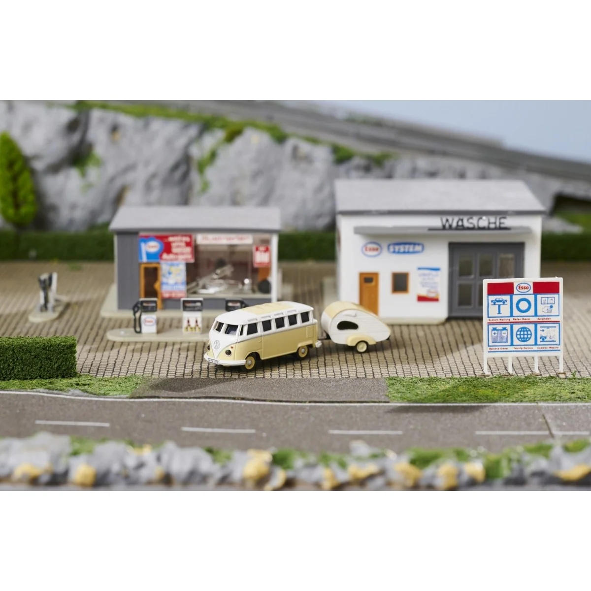 Bus Volkswagen T1 SambaBus + caravane 2.4GHz RTR 1/87 Carson 500504164 - 6