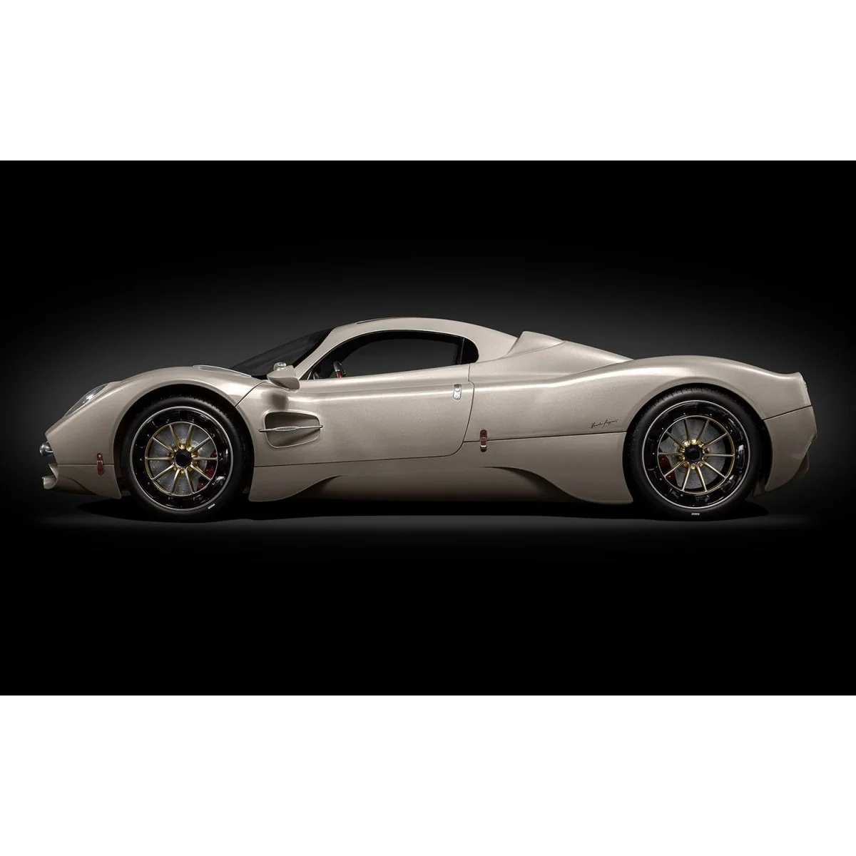 Pocher HK120 Pagani Utopia Coupe - Rinascimento Lucido 1/8 - HK120
