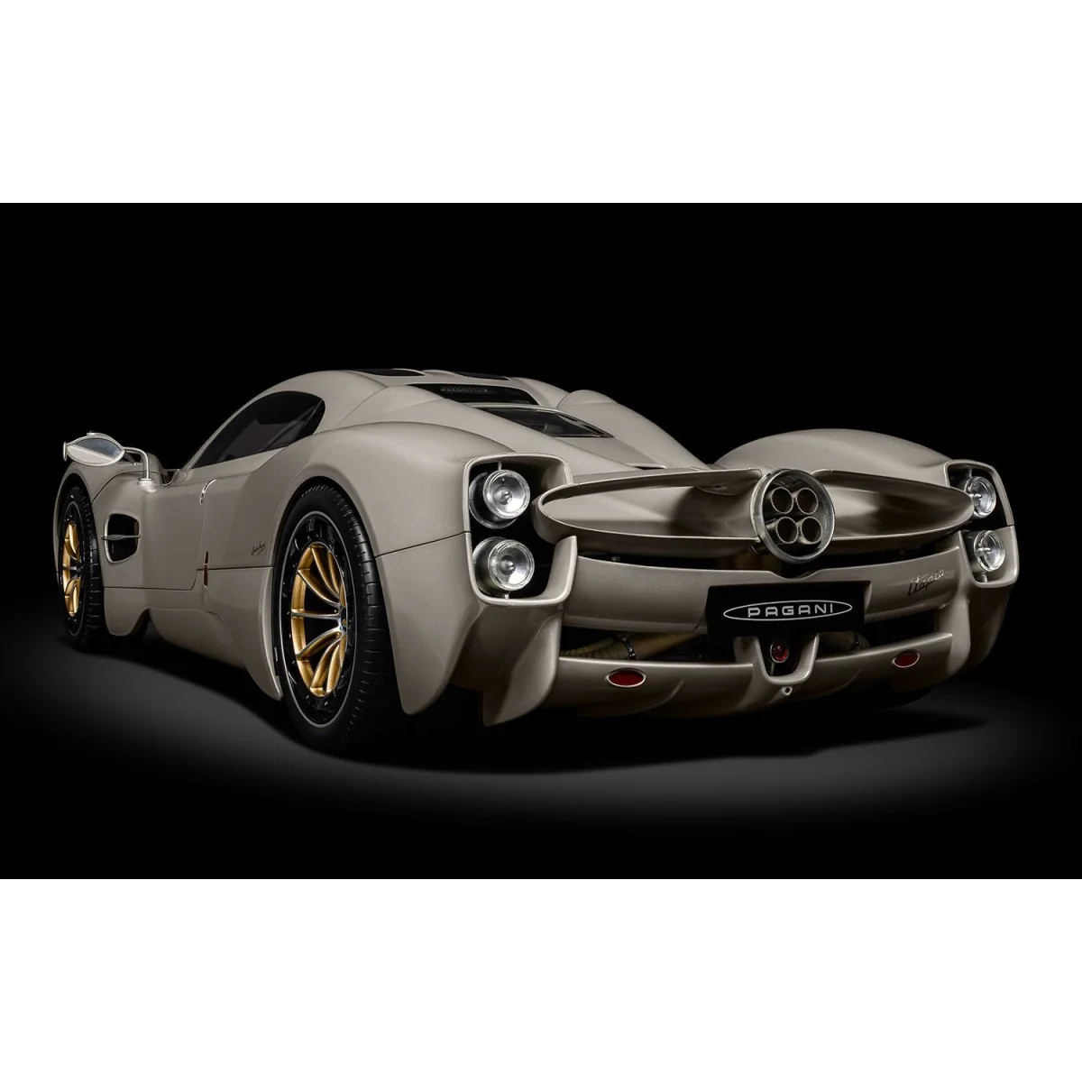 Pocher HK120 Pagani Utopia Coupe - Rinascimento Lucido 1/8 - HK120