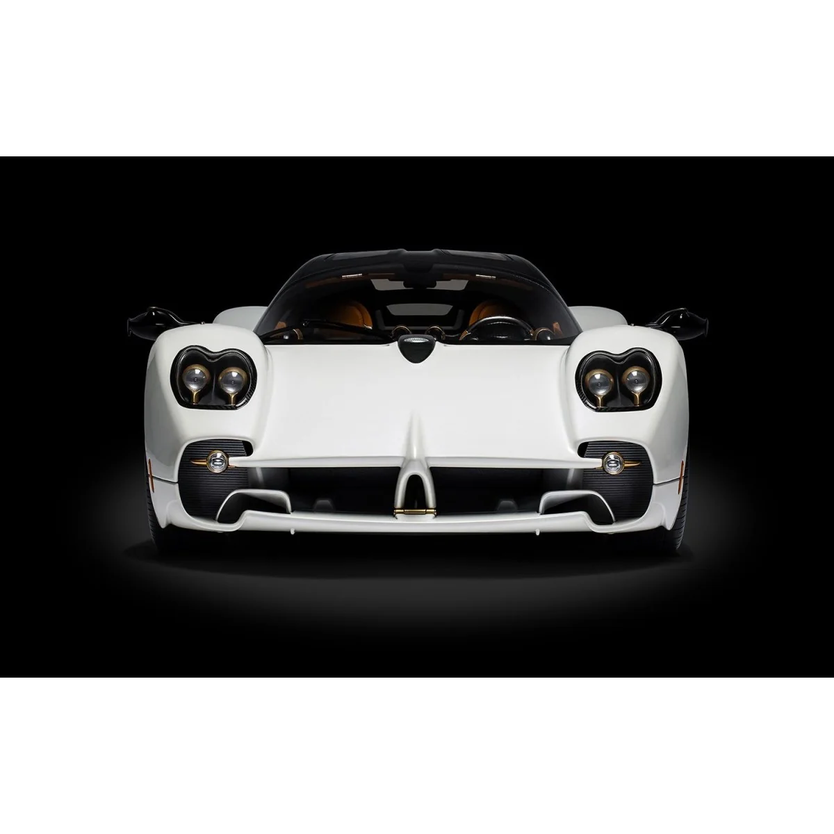 Pocher HK123 Pagani Utopia Coupe - Bianco Perla 1/8 - HK123