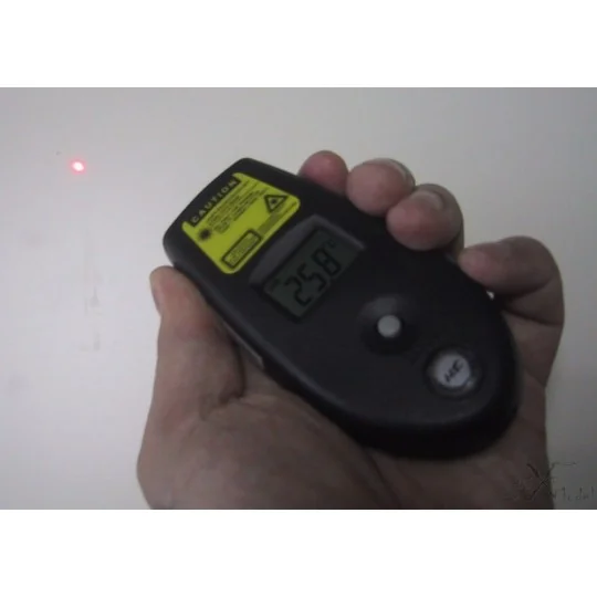 E012-Thermomètre infra-rouge digital pointeur laser H.T. - E012