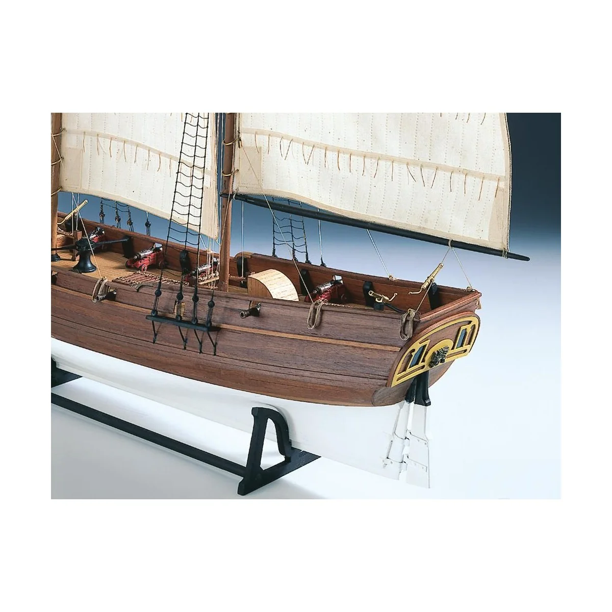 Pirate ship Adventure 1/60 wooden boat Amati Amati 1446 - 3 Pirate ship Adventure 1/60 wooden boat Amati Amati 1446 - 3