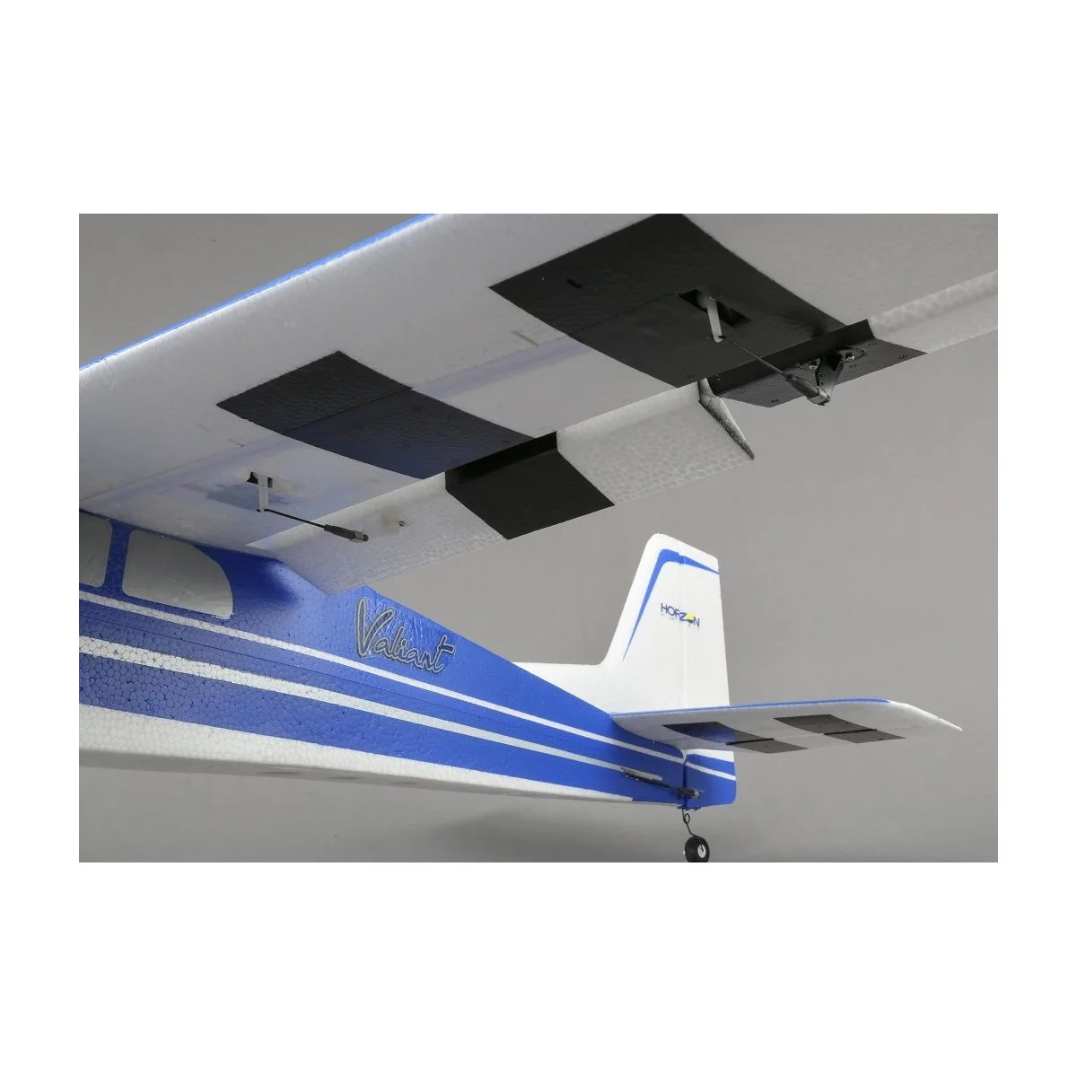 Valiant 1.3m BNF Basic E-Flite E-flite EFL49500 - 10