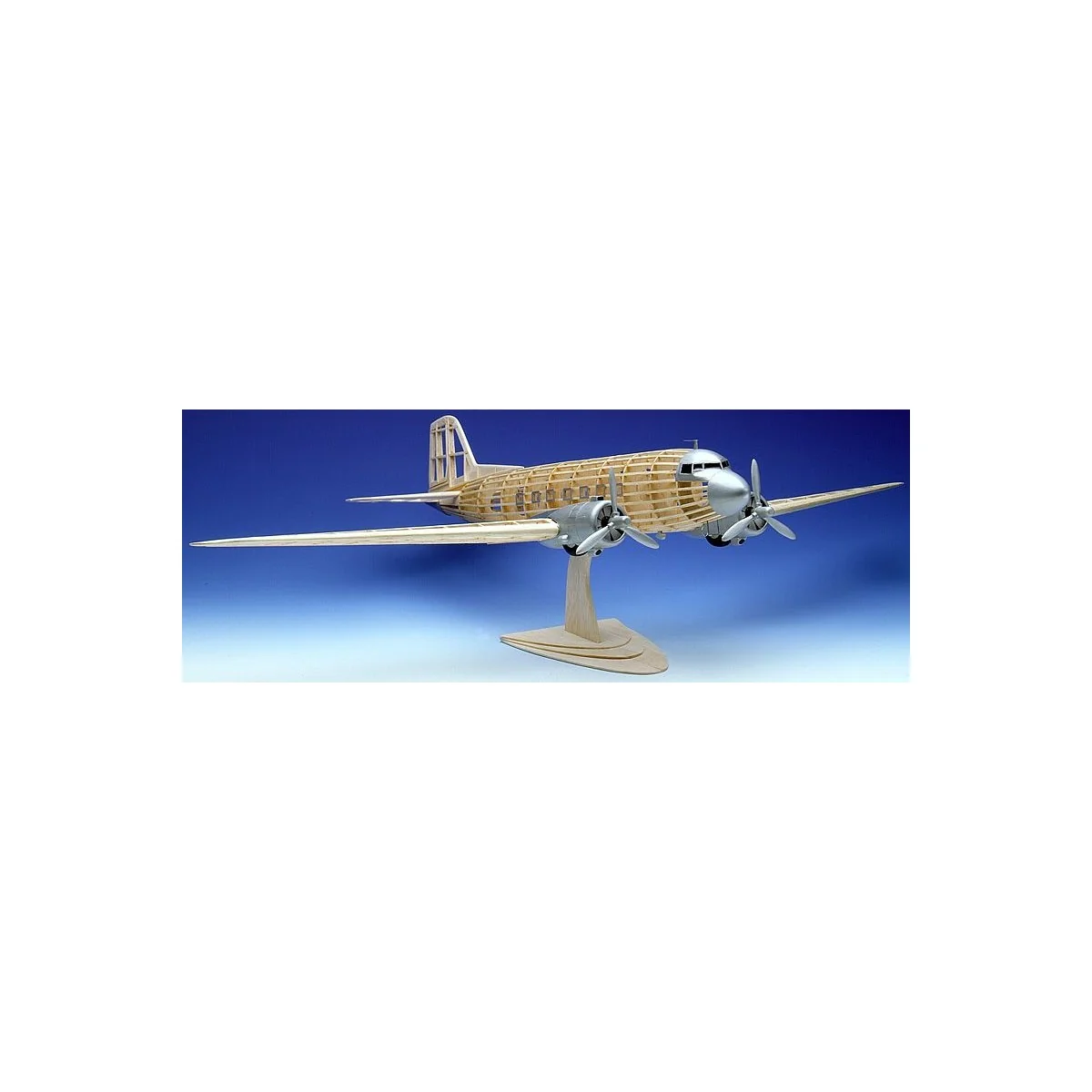 Douglas DC-3 Guillow's Guillow's S0280804 - 3 Douglas DC-3 Guillow's Guillow's S0280804 - 3