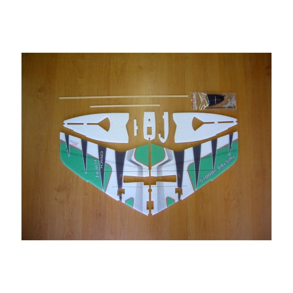 Crack Wing Vert Kit EPP RC Factory RC Factory F06 - 4 Crack Wing Vert Kit EPP RC Factory RC Factory F06 - 4