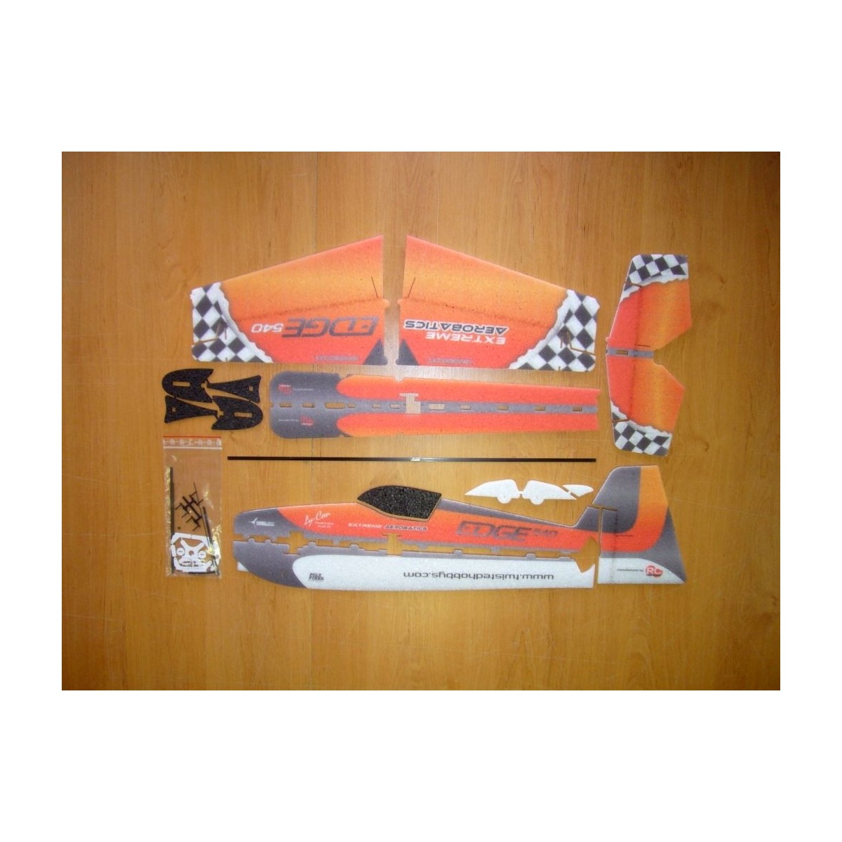 Edge 540 jaune 620mm Kit EPP RC Factory RC Factory M09 - 4