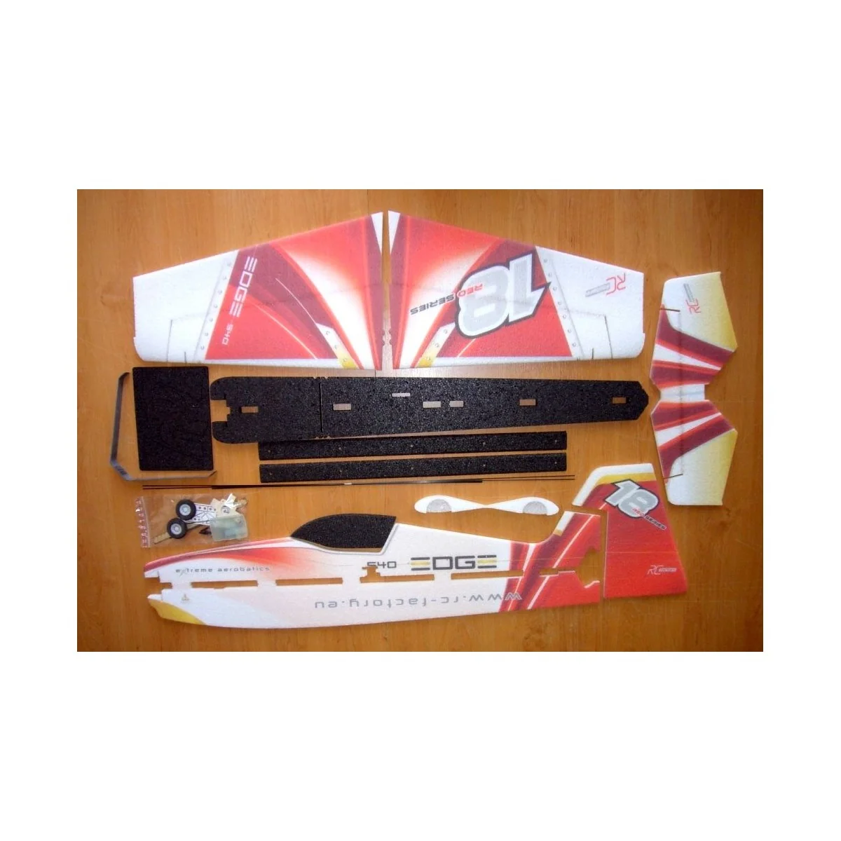 Edge 540T rouge 1000mm Kit EPP RC Factory RC Factory T02 - 3 Edge 540T rouge 1000mm Kit EPP RC Factory RC Factory T02 - 3