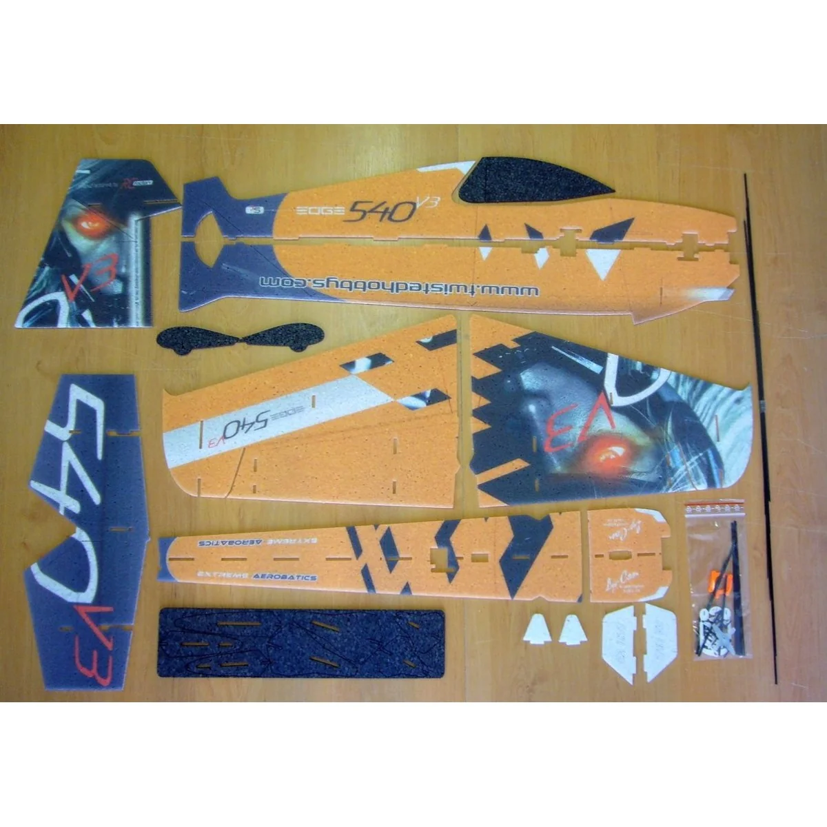 EDGE 540 V3 Orange SuperLite 840mm RC Factory EPP Kit RC Factory S09 - 4 EDGE 540 V3 Orange SuperLite 840mm RC Factory EPP Kit RC Factory S09 - 4