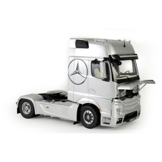 I3905-Mercedes Actros Gigaspace 1/24 Italeri - I3905