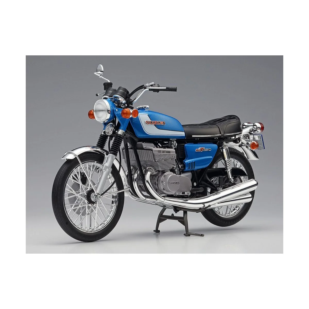 Suzuki GT380 B (1972) 1/12 Hasegawa Hasegawa 21505 - 3 Suzuki GT380 B (1972) 1/12 Hasegawa Hasegawa 21505 - 3