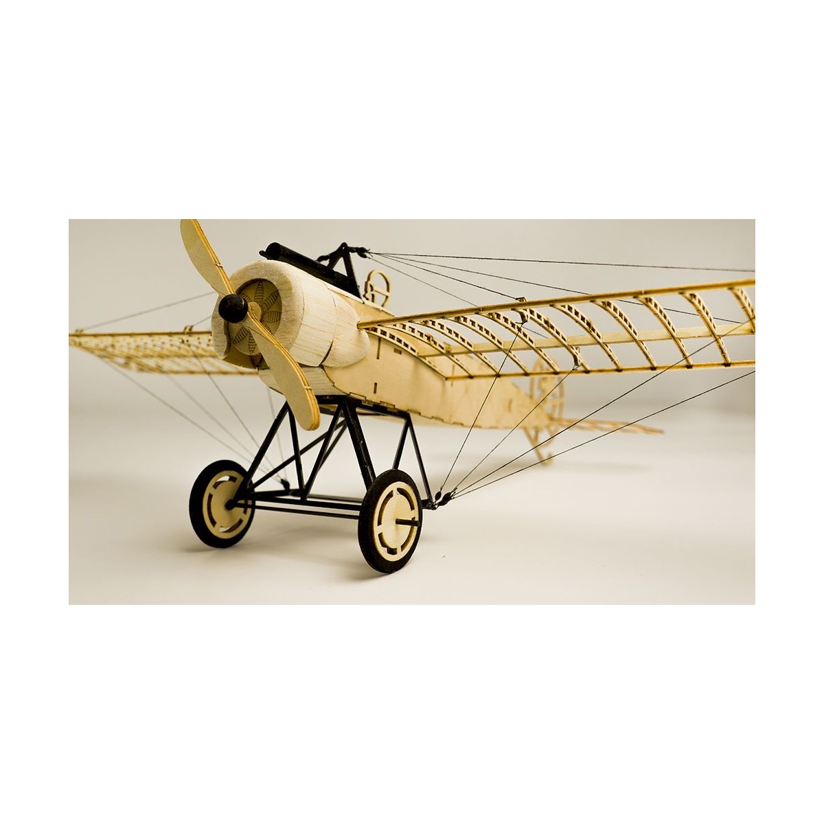 Fokker E 1/23 découpe laser bois, modèle statique DW Hobby DW Hobby - Dancing Wings Hobby VX08 - 8