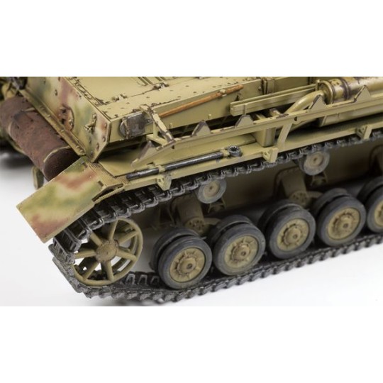 Z3620-Char Panzer IV Ausf.H 1/35 Zvezda