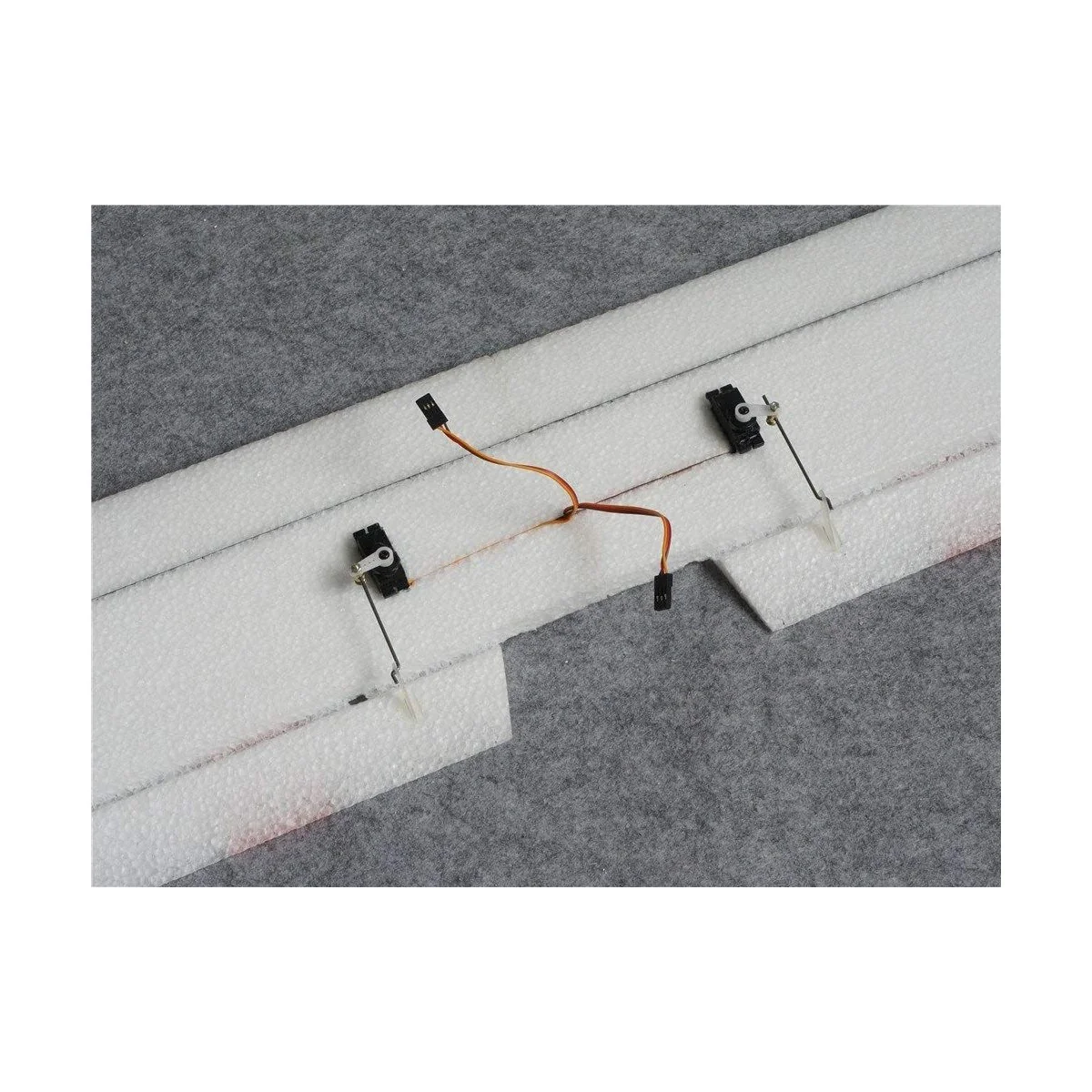 Cessna 960mm E10 EPP Kit alone DW Hobby DW Hobby - Dancing Wings Hobby E1001 - 10