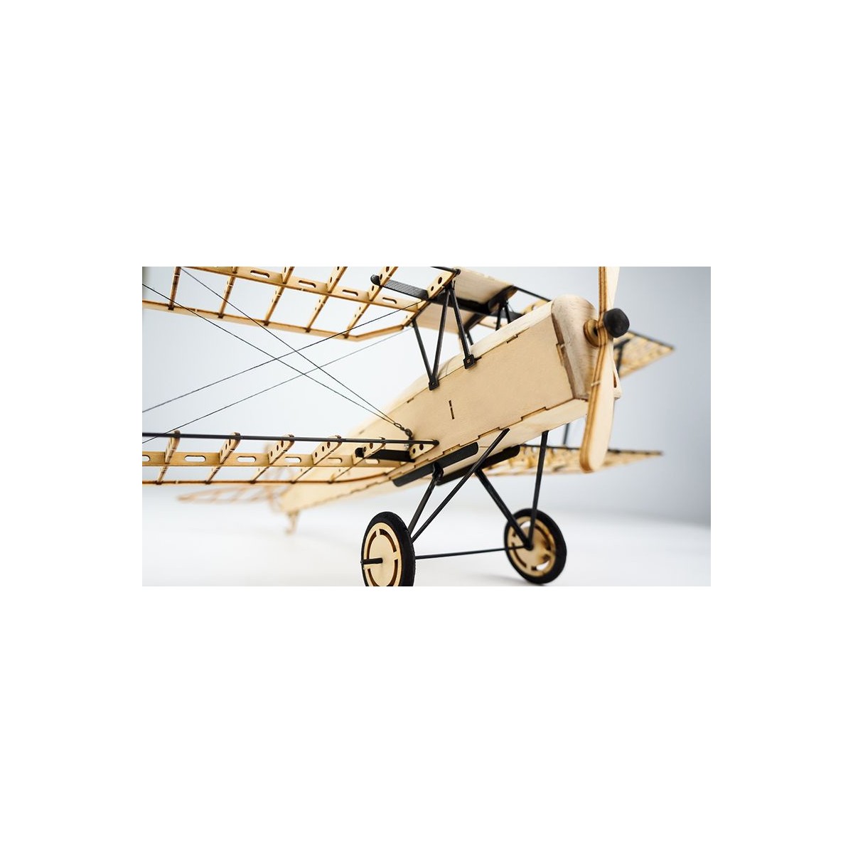 Tiger Moth 1/18 découpe laser bois, modèle statique DW Hobby DW Hobby - Dancing Wings Hobby VX10 - 11
