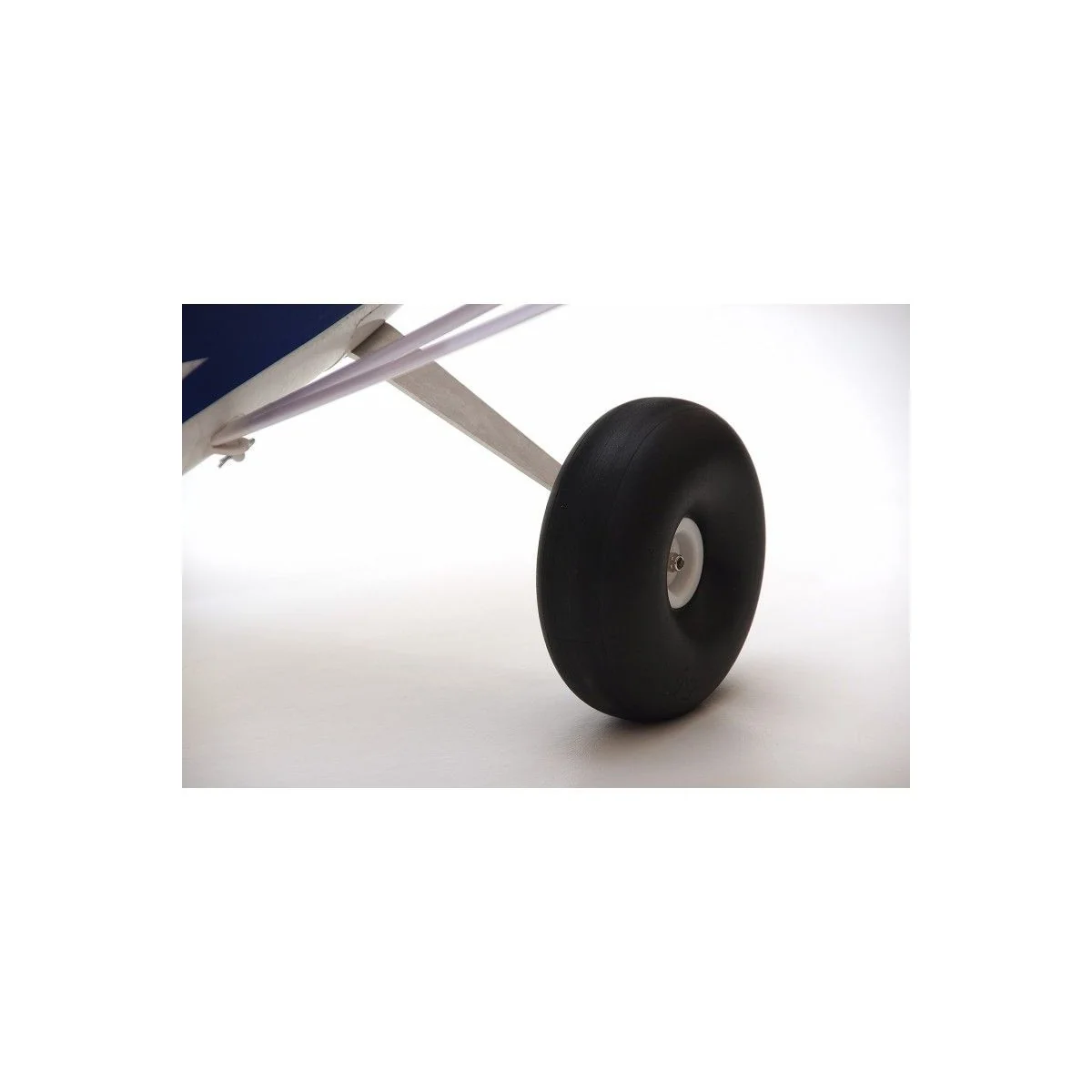 Kingfisher 1m40 PNP + Skis et flotteurs FMS FMS Model FMS103PF-REFV2 - 7 Kingfisher 1m40 PNP + Skis et flotteurs FMS FMS Model FMS103PF-REFV2 - 7