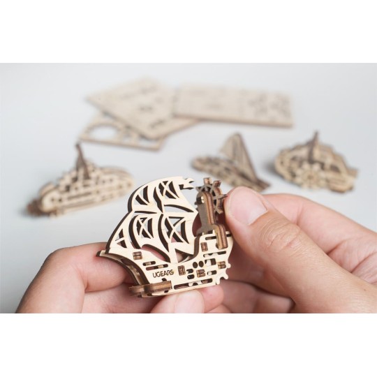 UG-70035-U - Fidget boats Puzzle 3D wood UGEARS - UG-70035