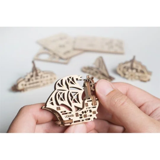 UG-70035-U - Fidget boats Puzzle 3D wood UGEARS - UG-70035
