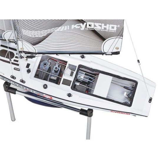 40042S-Fortune 612 III ReadySet RTR Kyosho sailboat