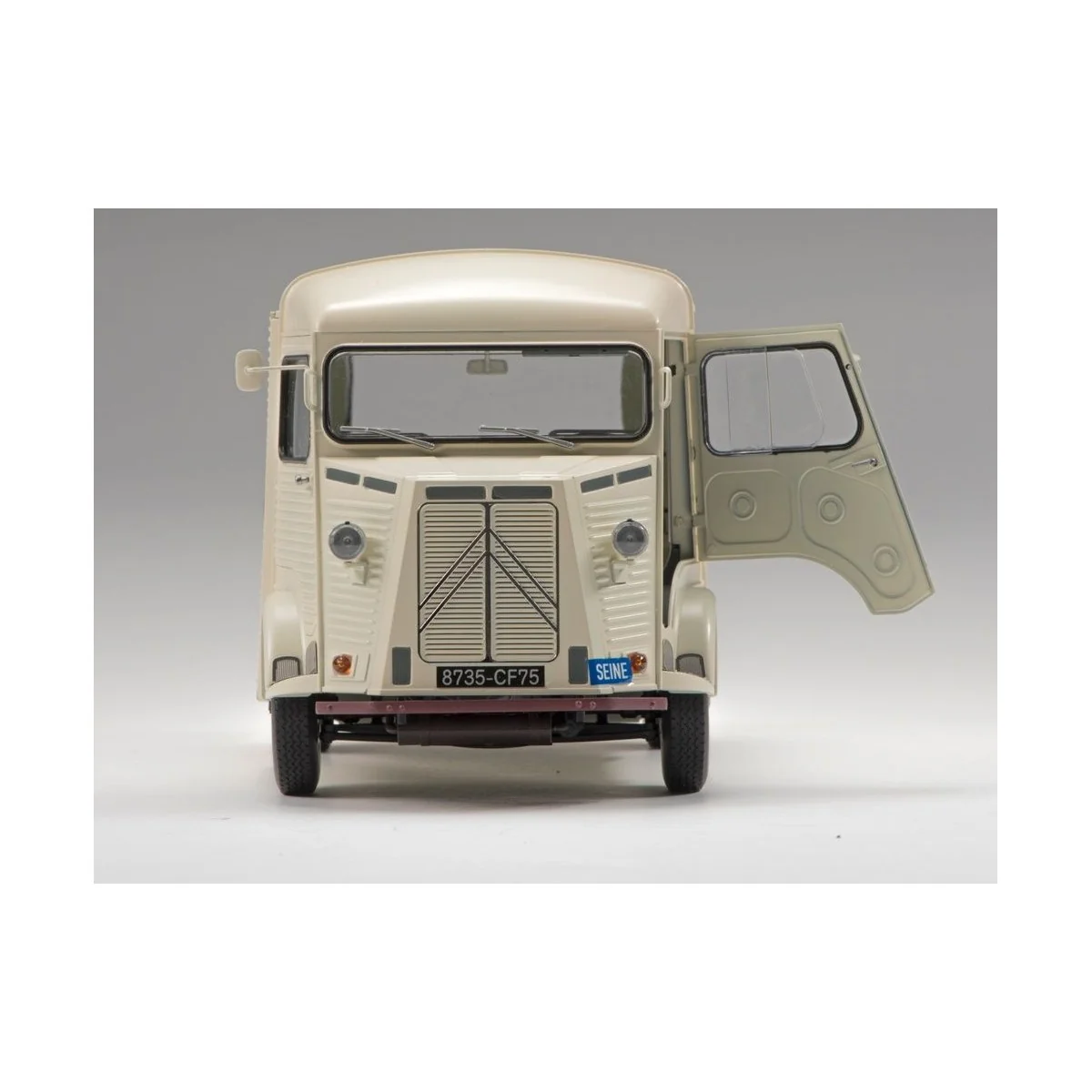 Citroën Type H 1/24 Ebbro Ebbro 25007 - 3 Citroën Type H 1/24 Ebbro Ebbro 25007 - 3