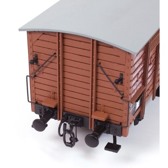 56002-Wagon de marchandise couvert avec guérite 1/32 kit construction bois métal OcCre