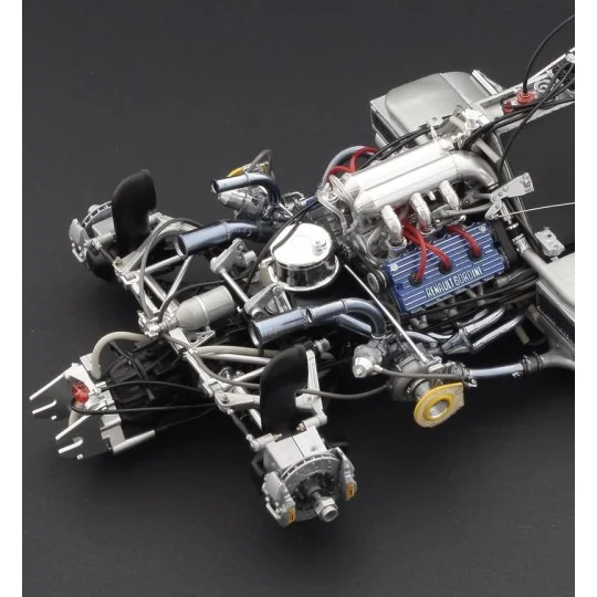 I4707-Renault RE20 Turbo 1/12 Italeri