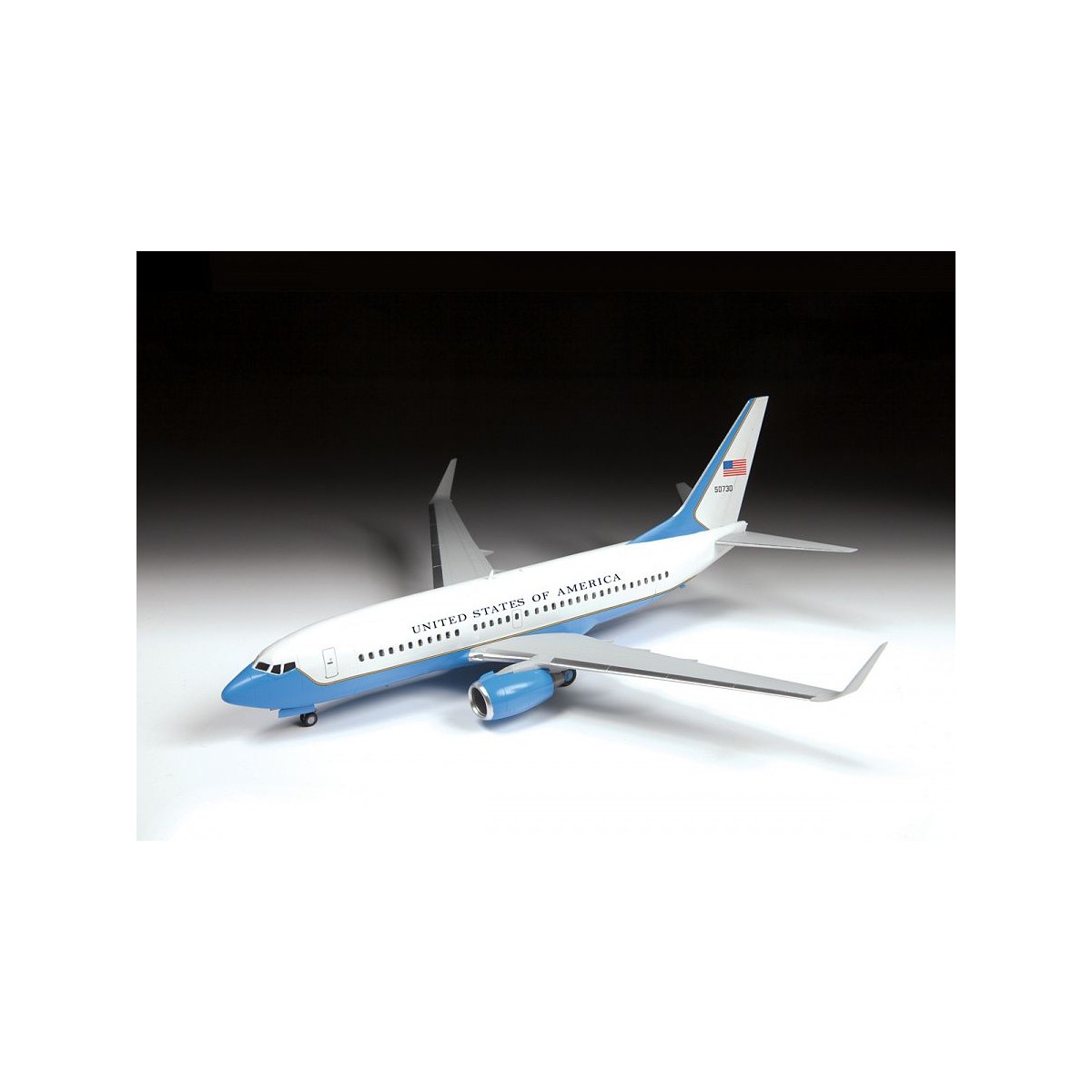 Boeing 737-700 / C-40B 1/144 Zvezda Zvezda Z7027 - 4