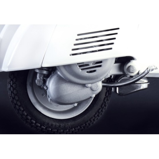 I4633-Vespa 125 Primavera 1/9 Italeri - I4633