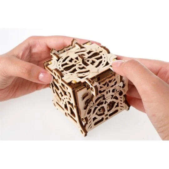 UG-70072-UGEARS 3D Wooden Dice Box - UG-70072