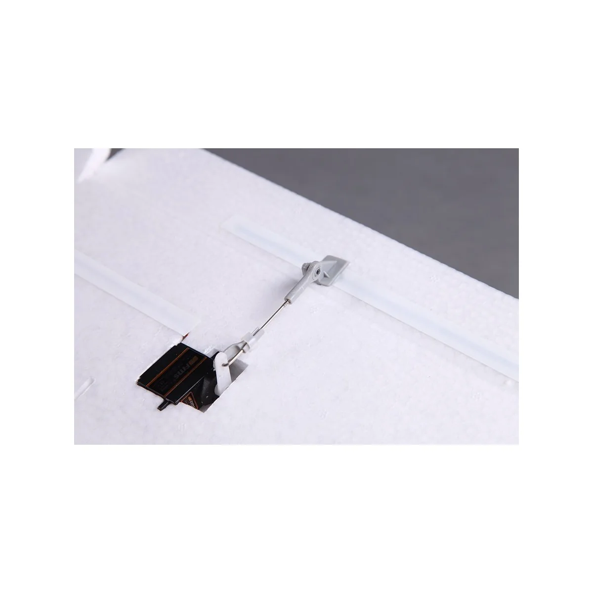 Planeur Fox V2 (avec flaps) 2300mm PNP FMS FMS Model FMS023 - 10