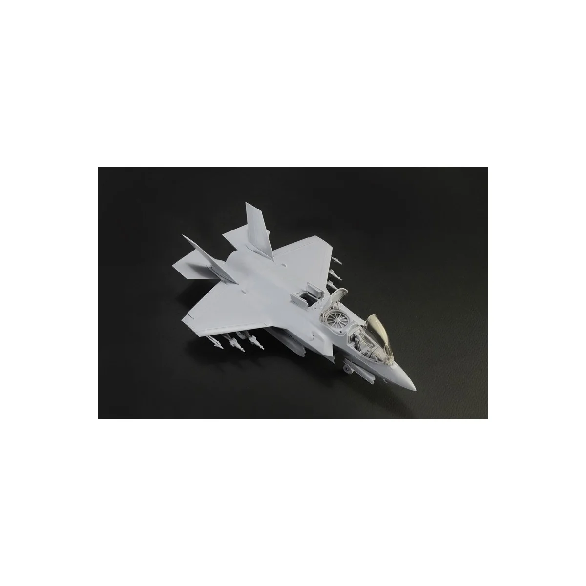Jet F-35B Lightning II STOVL 1:72 Italeri Aircraft Italeri I1425 - 7 Jet F-35B Lightning II STOVL 1:72 Italeri Aircraft Italeri I1425 - 7