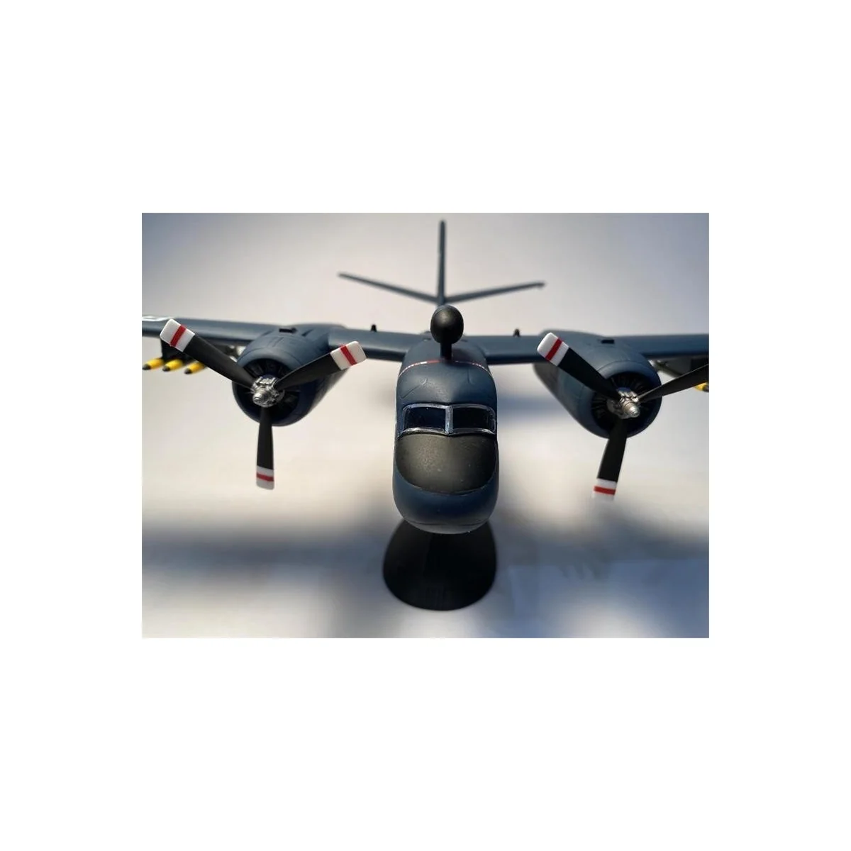 Avion S2F Hunter Killer 1/54 Atlantis Atlantis Models A145 - 2 Avion S2F Hunter Killer 1/54 Atlantis Atlantis Models A145 - 2