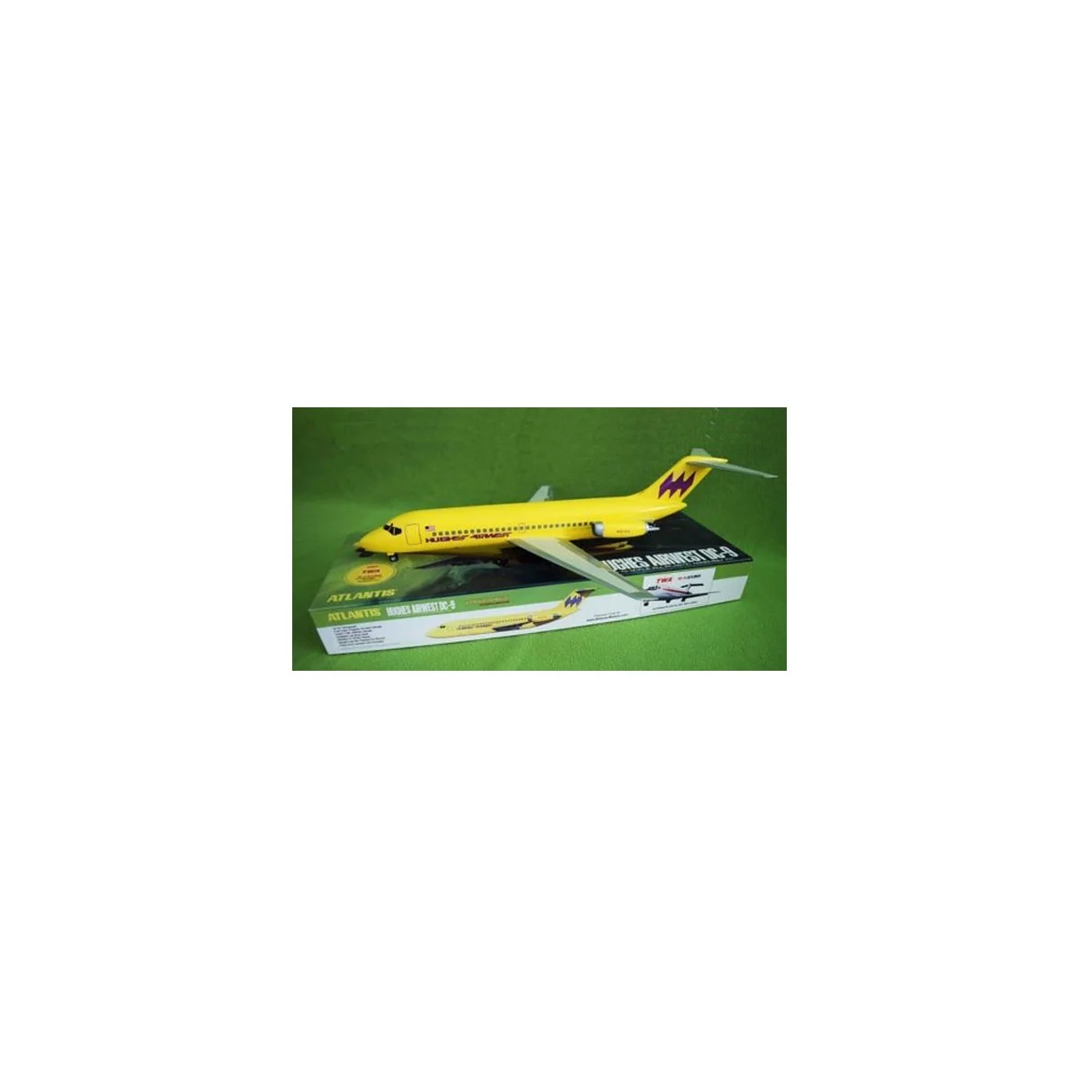 Hughes Airways DC-9 Airliner 1:72 Atlantis Atlantis Models AMC-6004 - 2