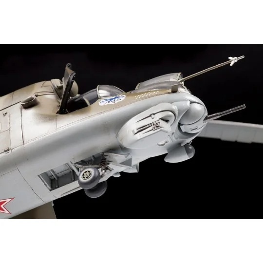 Z4823-Mil Mi-24V/VP 1/48 Zvezda - Z4823