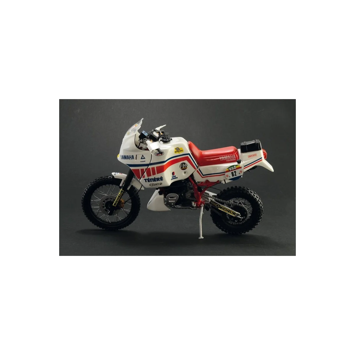 YAMAHA Ténéré 660cc Paris Dakar 1986 1/9 Italeri Italeri I4642 - 5 YAMAHA Ténéré 660cc Paris Dakar 1986 1/9 Italeri Italeri I4642 - 5