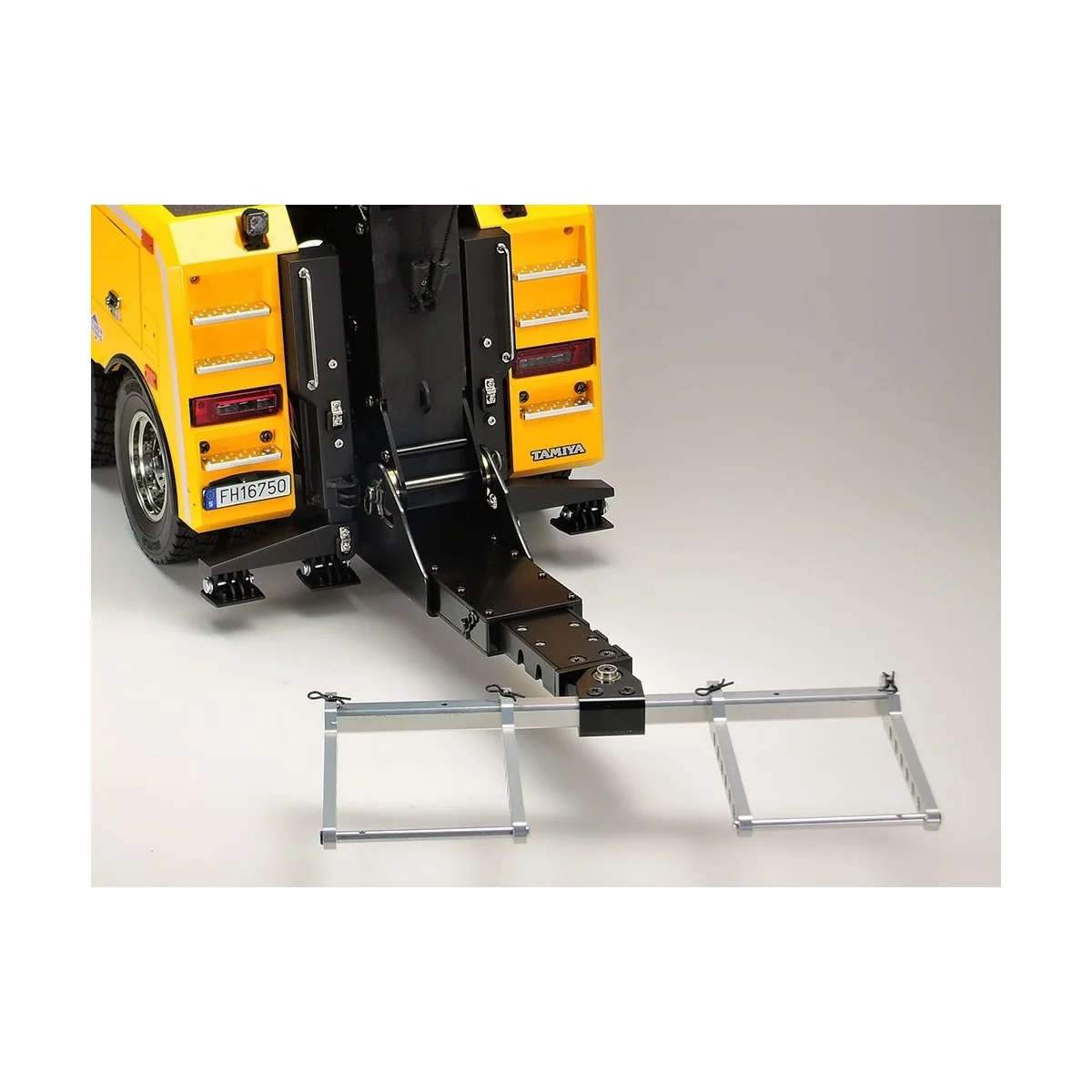 Depanneur Volvo FH16 8x4 Tamiya 56362 Tamiya 56362 - 10 Depanneur Volvo FH16 8x4 Tamiya 56362 Tamiya 56362 - 10