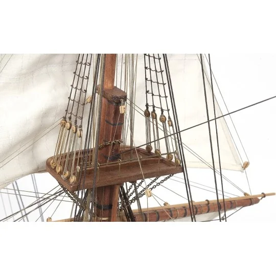 12005-Bateau HMS Beagle 1/60 kit construction bois OcCre - 12005