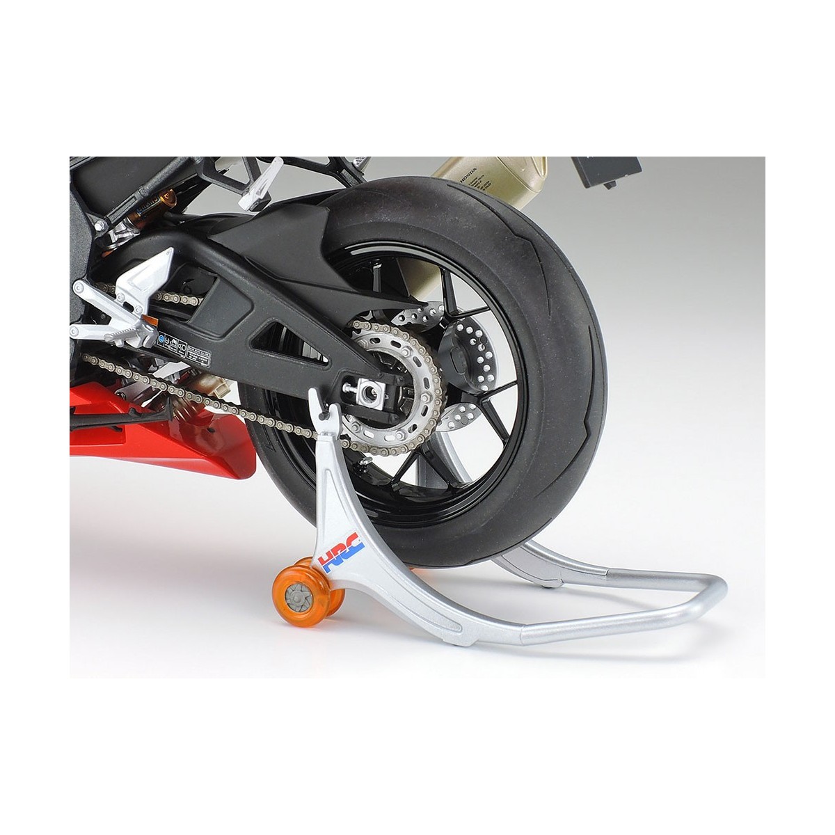 Motorcycle Honda CBR1000RR-R Fireblade SP 1/12 Tamiya Tamiya 14138 - 8 Motorcycle Honda CBR1000RR-R Fireblade SP 1/12 Tamiya Tamiya 14138 - 8