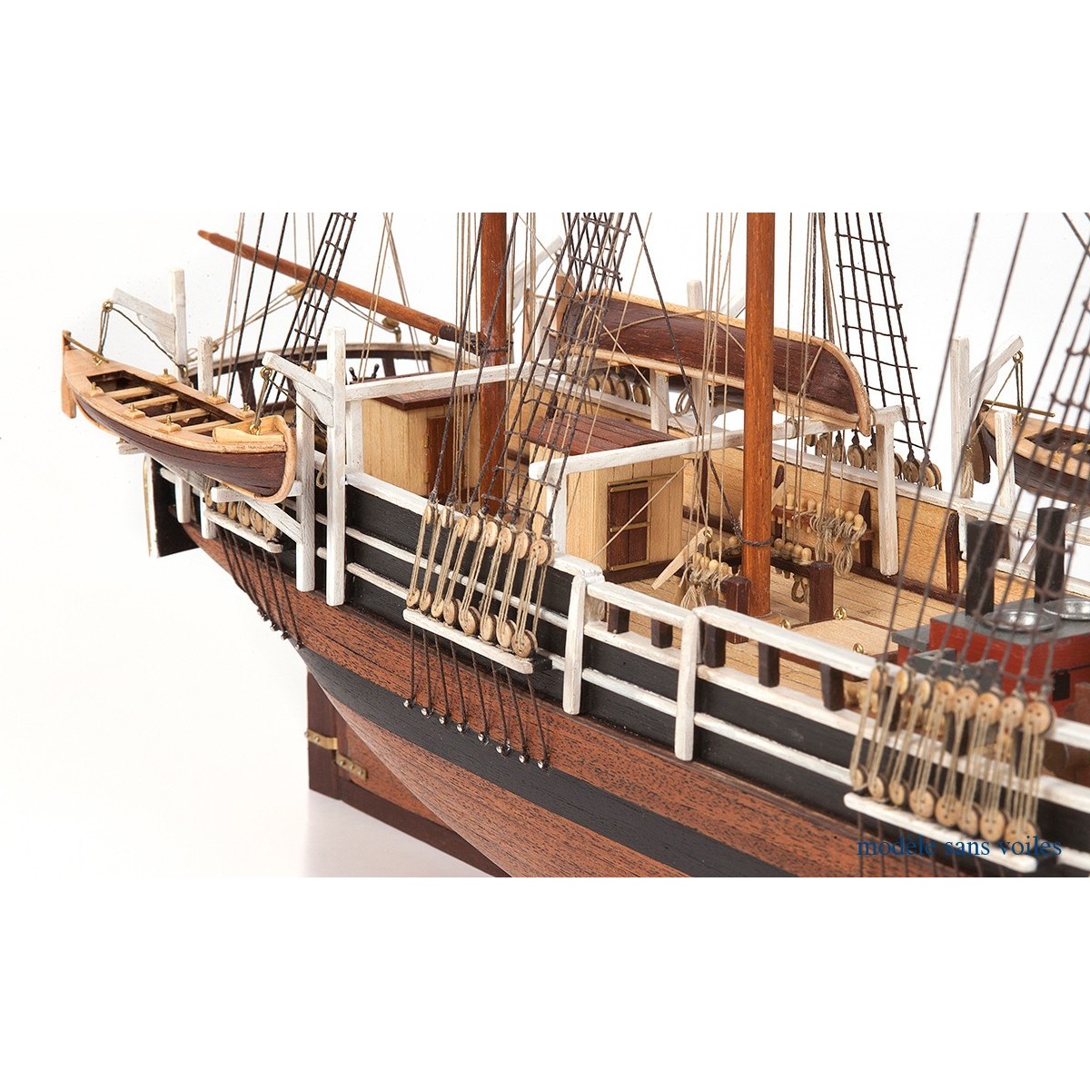 Bateau Essex 1/60 (sans voiles) kit construction bois OcCre OcCre 12006B - 12