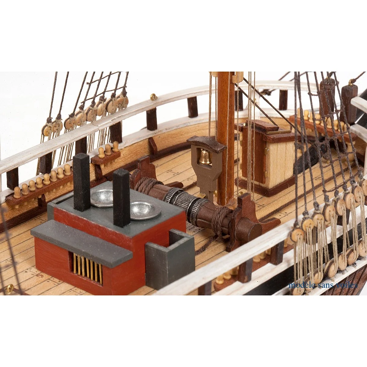 Bateau Essex 1/60 (sans voiles) kit construction bois OcCre OcCre 12006B - 13 Bateau Essex 1/60 (sans voiles) kit construction bois OcCre OcCre 12006B - 13