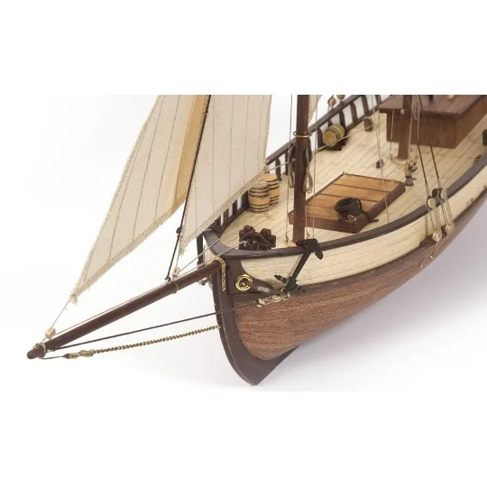 12007-Polaris 1/50 boat with Ochre wood construction kit