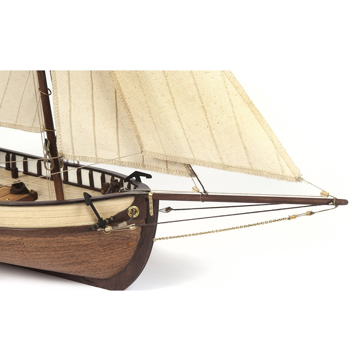 Polaris 1/50 boat with Ochre wood construction kit OcCre 12007 - 7 Polaris 1/50 boat with Ochre wood construction kit OcCre 12007 - 7