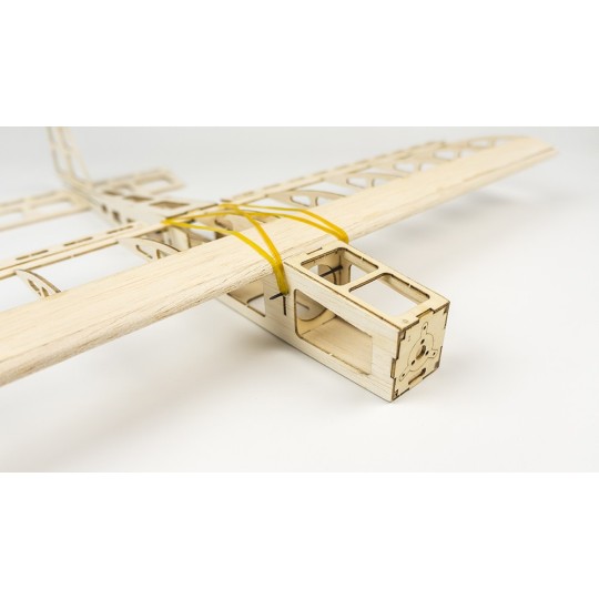R0301-Stick -06 580mm R03 DW Hobby balsa kit