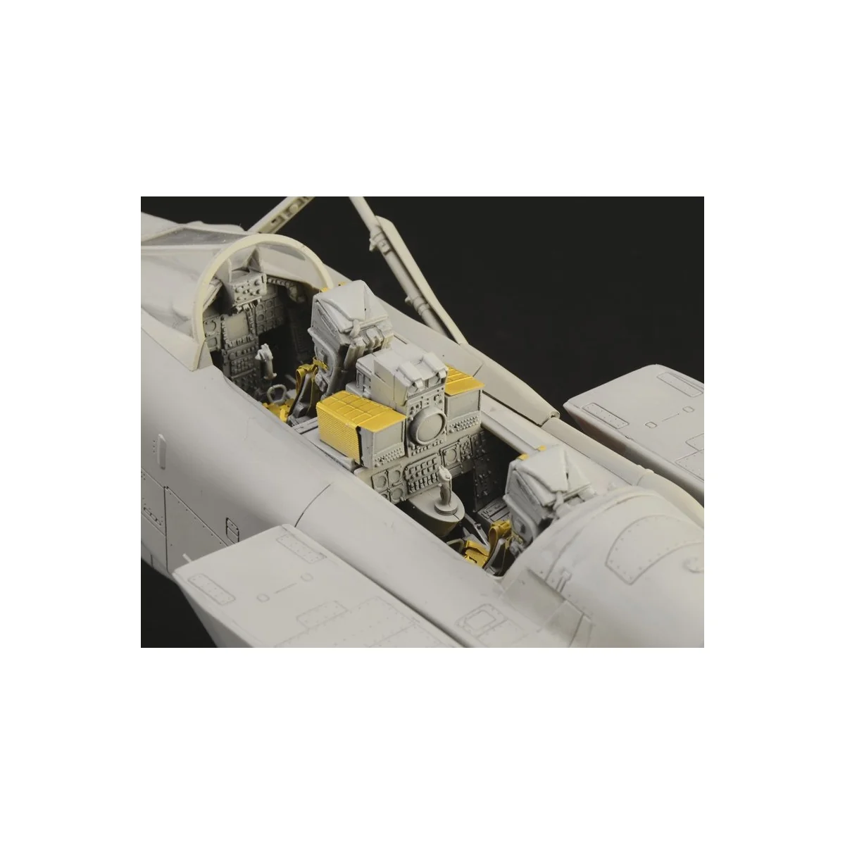 Tornado GR.4 1/32 Italeri Italeri I2513 - 12