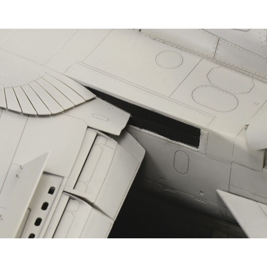 I2513-Tornado GR.4 1/32 Italeri