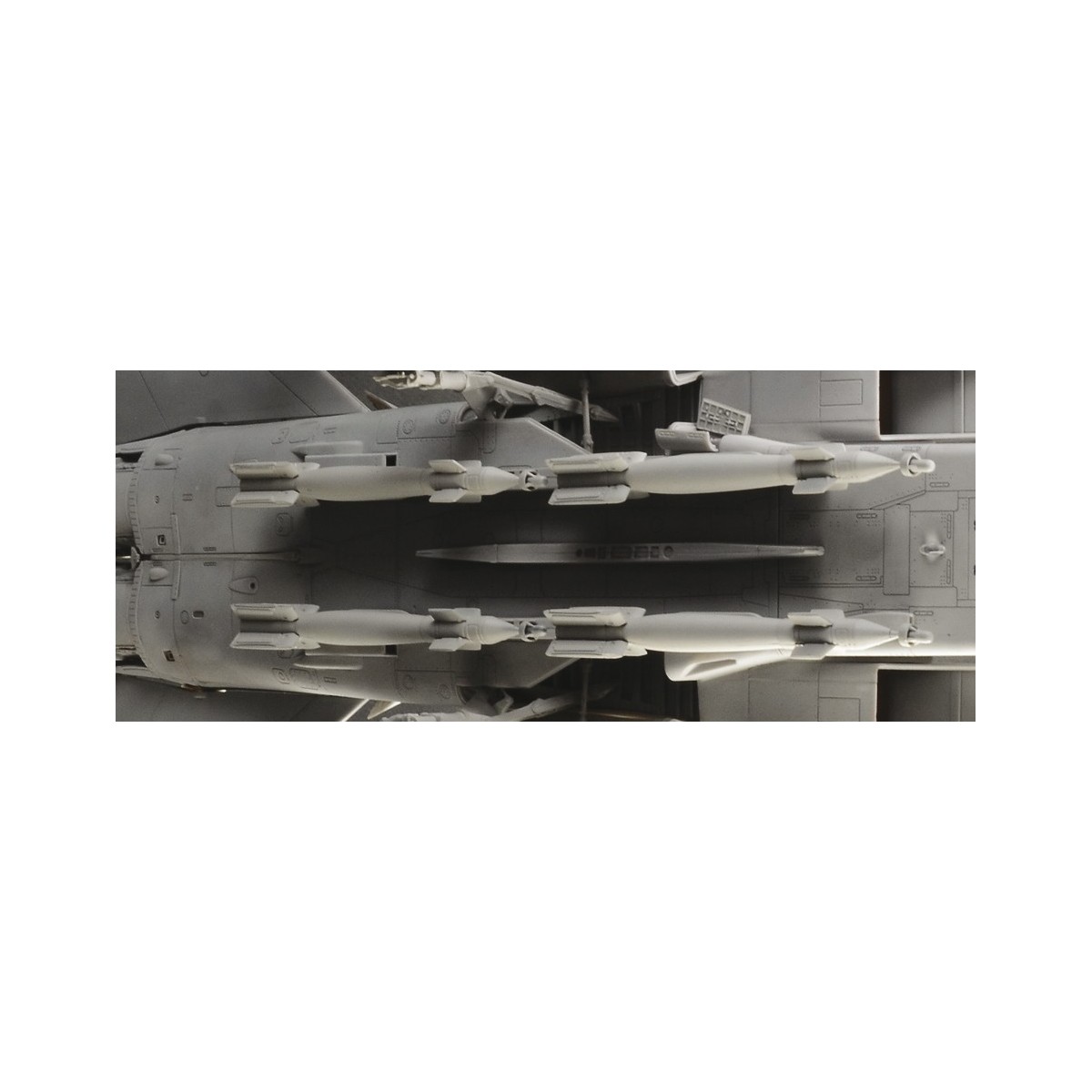 Tornado GR.4 1/32 Italeri Italeri I2513 - 19 Tornado GR.4 1/32 Italeri Italeri I2513 - 19