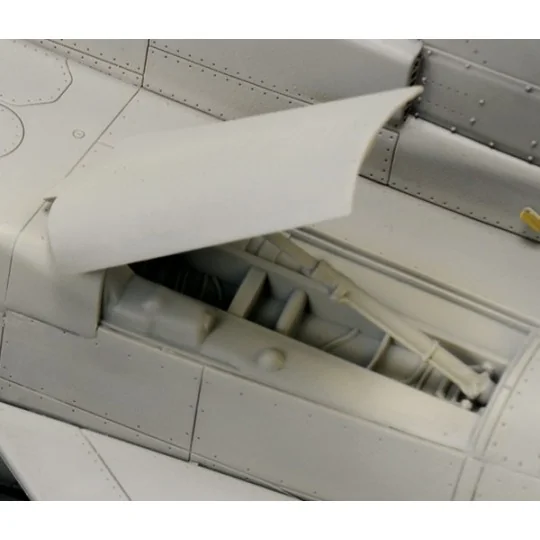 I2513-Tornado GR.4 1/32 Italeri - I2513