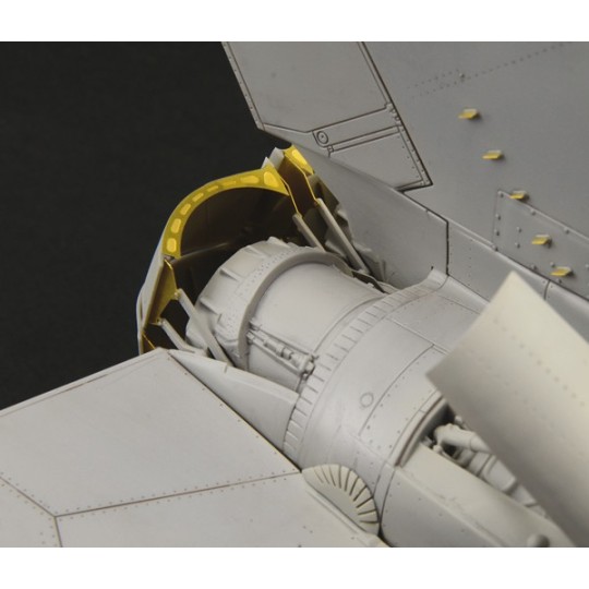 I2513-Tornado GR.4 1/32 Italeri