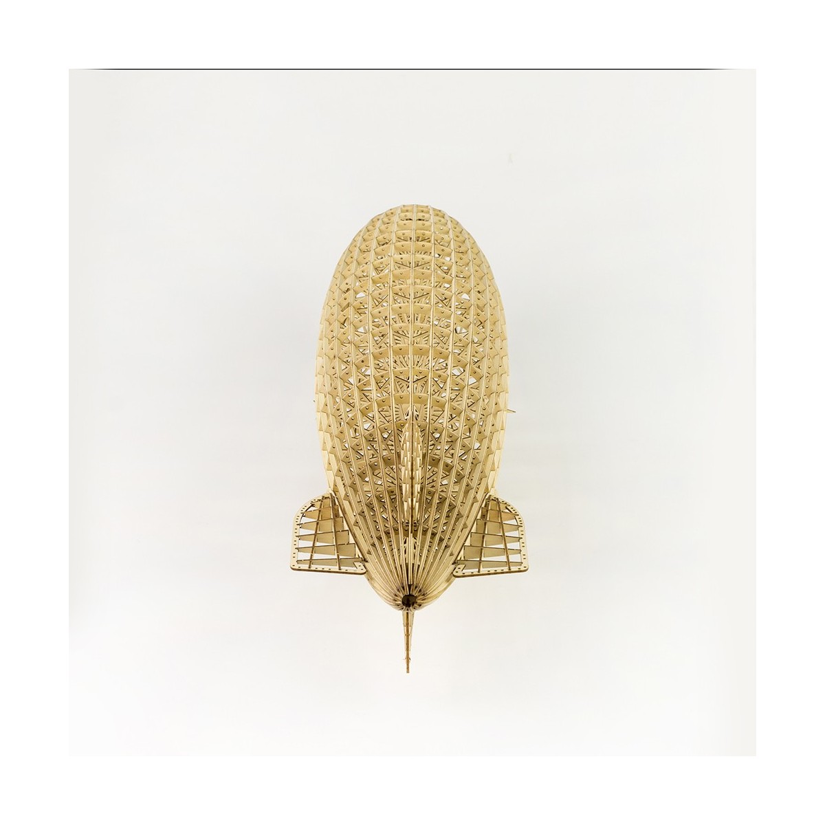 Dirigeable Zepplin LZ-129 HINDENBURG + VITRINE 1/408 découpe laser bois DW Hobby DW Hobby - Dancing Wings Hobby VS33 - 6