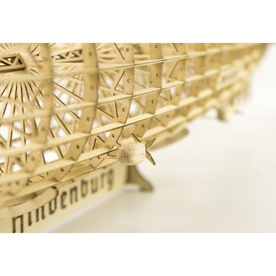 VS33-Dirigeable Zepplin LZ-129 HINDENBURG + VITRINE 1/408 découpe laser bois DW Hobby - VS33
