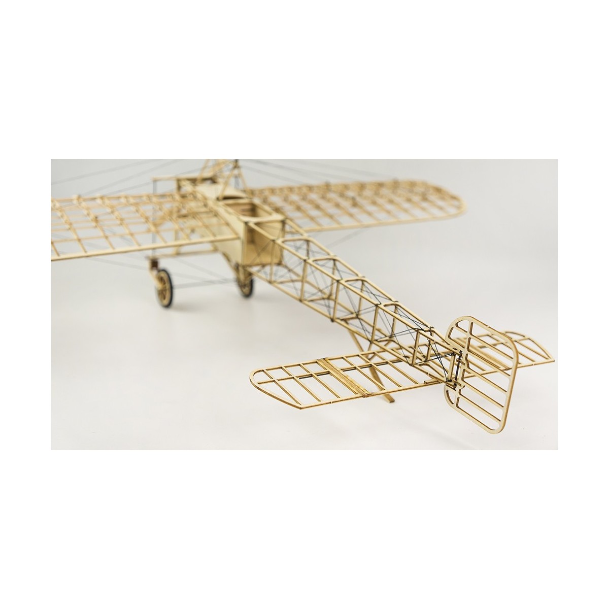 Bleriot XI 1/23 wood laser cutting, static model DW Hobby DW Hobby - Dancing Wings Hobby VX14 - 4